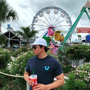 Meet your Posher, Antonio